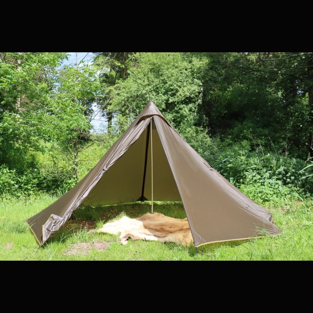 Bushcraft Europe Hot Tent Lavvu